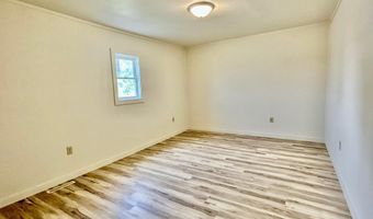 9224 MAIN St N, Argonne, WI 54511