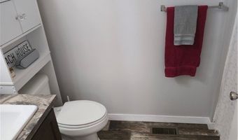 292 Maple St, Amherst, OH 44001