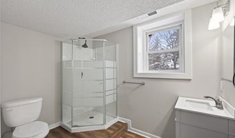 907 40th Ln, Anoka, MN 55303