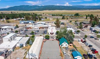 119 S Main St, Cascade, ID 83611