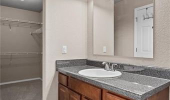 221 Regency Dr, Barling, AR 72923