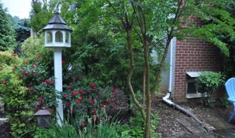 6000 GREENTREE Rd, Bethesda, MD 20817