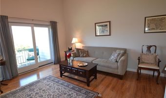 49 Seabreeze Ln 49, Bristol, RI 02809