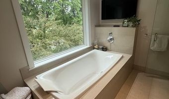 45 Tyler Ave, Bangor, ME 04401
