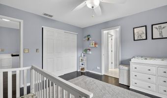 941 Par Dr, Algonquin, IL 60102