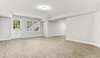 3425 Kingsland Cir, Berkeley Lake, GA 30096