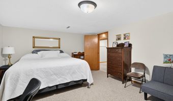 2038 12th St, Belle Fourche, SD 57717