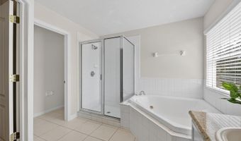 7711 NOTTINGHILL SKY Dr, Apollo Beach, FL 33572