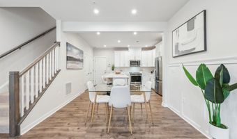 44603 WOLFHOUND Sq, Ashburn, VA 20147