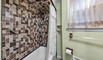 659 Kennedy Blvd, Bayonne, NJ 07002