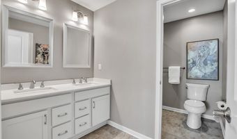 172 Northill Dr F, Amherst, NY 14221