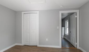 11 Kossuth St, Bangor, ME 04401