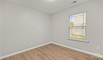 6 Spring Lake Cir, Savannah, GA 31407