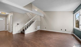 3236 Eastgate Pl #18, Anchorage, AK 99504