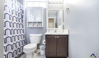 853 Parkview Dr, Macon, GA 31211