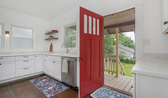 412 E Walker St, Ash Grove, MO 65604