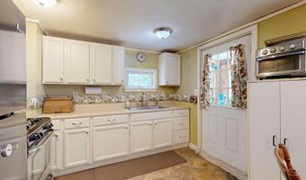1776 Riverside Dr, Auburn, ME 04210