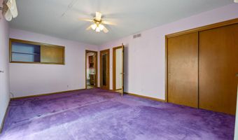 1002 Carroll Ave, Ames, IA 50010