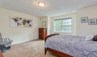 17 Keneson St, Billerica, MA 01821