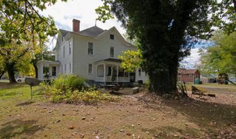 192 Clay St, Alderson, WV 24910