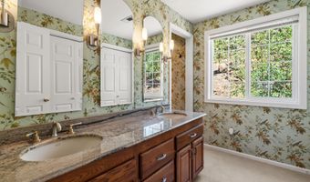 197 Timberlake Dr, Ashland, OR 97520