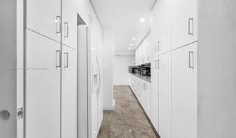 20335 W Country Club Dr 2005, Aventura, FL 33180
