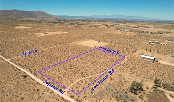 38 Japatul Rd, Apple Valley, CA 92307