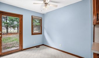1006 Baretta Ct, Aurora, MO 65605