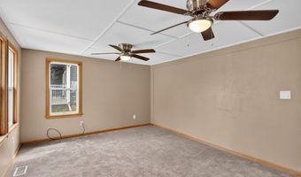 1133 Prairie St, Adel, IA 50003