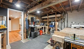 5105 LINETTE Ln, Annandale, VA 22003