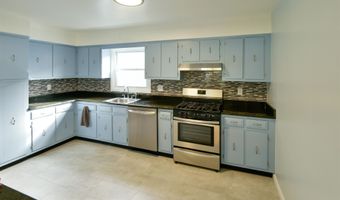 45 E 51ST St, Bayonne, NJ 07002