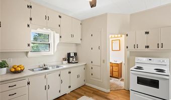 301 8th Ave E, Alexandria, MN 56308