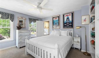 93 MILL St B, Newport, RI 02840