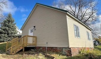 216 3rd St, Ainsworth, IA 52201