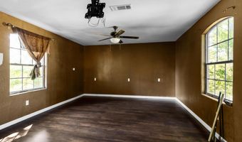 1829 W Lake Shore Dr, Alvarado, TX 76009
