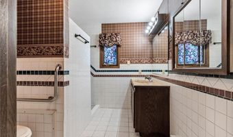 1801 Rachel Dr NE, Alexandria, MN 56308