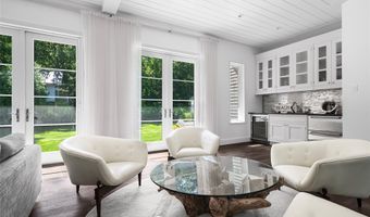 68 Fresh Pond Rd, Amagansett, NY 11930