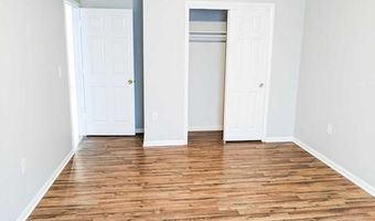 10 Elm Court 2nd Flr, Bayonne, NJ 07002