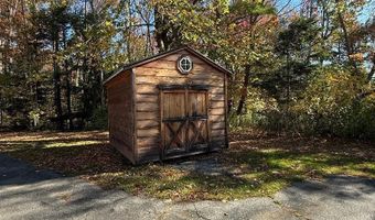 253 Benton Rd, Albion, ME 04910