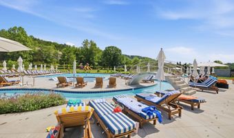 1836 FAIRWAY Dr 213, Basye, VA 22810