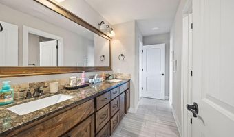 3101 NE Doyle Dr, Bentonville, AR 72712