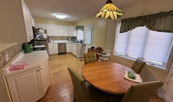 627 1st St, Nashwauk, MN 55769
