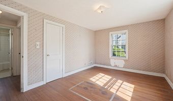 2 Perham St, Bedford, MA 01730