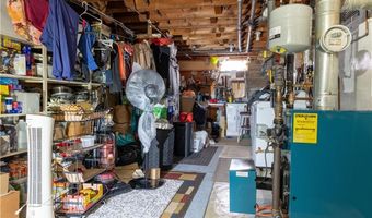 132 Bakers Creek Rd, Warwick, RI 02886