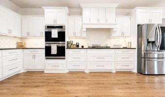 5305 Bentwater Dr, Benton, AR 72002