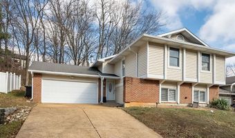 537 Treetop Village Dr, Ballwin, MO 63021