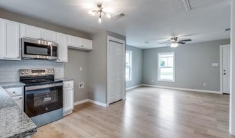 707 W Lamar St, Alvord, TX 76225
