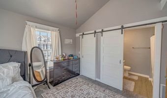 3166 SW Arlan Ln, Ankeny, IA 50023