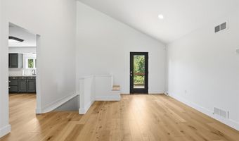 2420 Thomas Dr, Allison Park, PA 15101