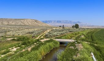 38 Road 1AFW, Clark, WY 82435